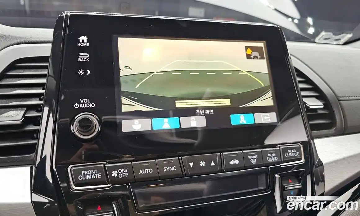 Honda Odyssey 2018 3.5 Автомат в Москве № 170597, фото 11