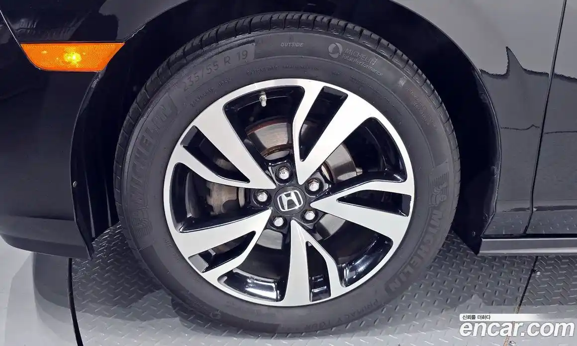 Honda Odyssey 2018 3.5 Автомат в Москве № 170597, фото 16