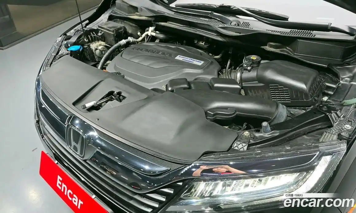 Honda Odyssey 2018 3.5 Автомат в Москве № 170597, фото 10