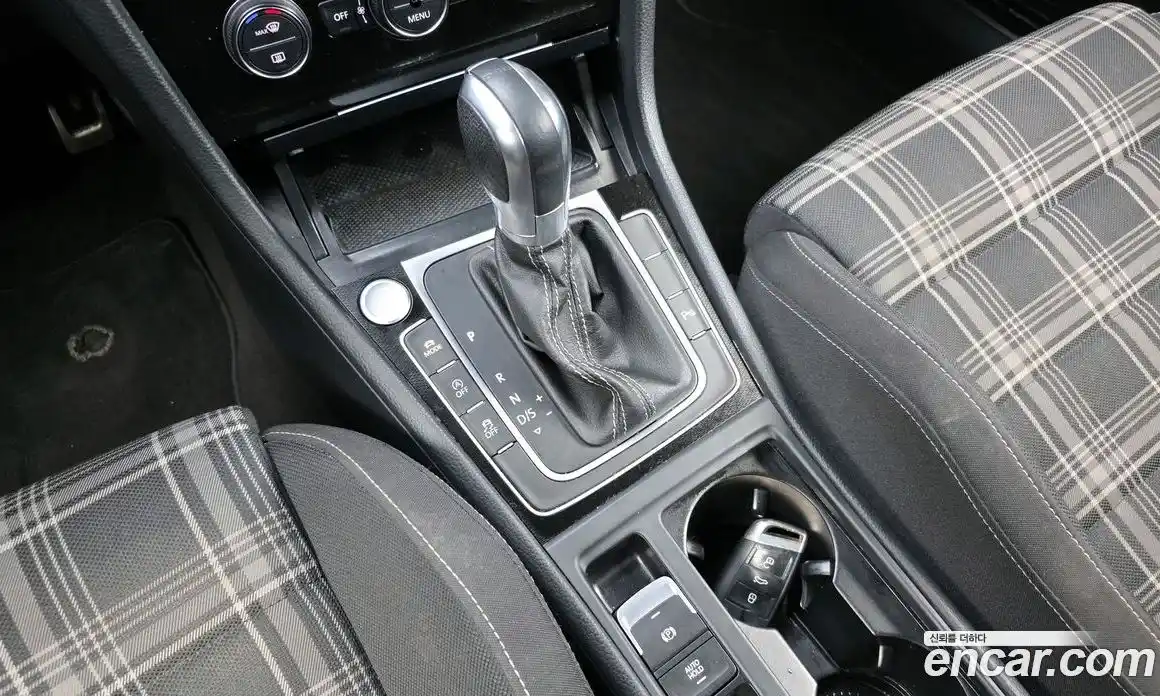 Volkswagen Golf 2016 2.0 Автомат в Москве № 171130, фото 13