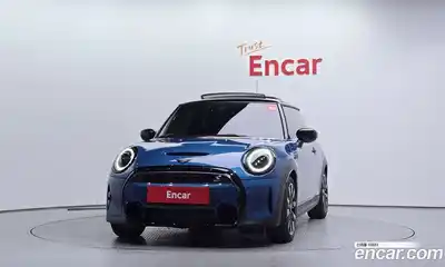 Mini Cooper 2022 2.0 Автомат в Москве № 171317, миниатюра 2