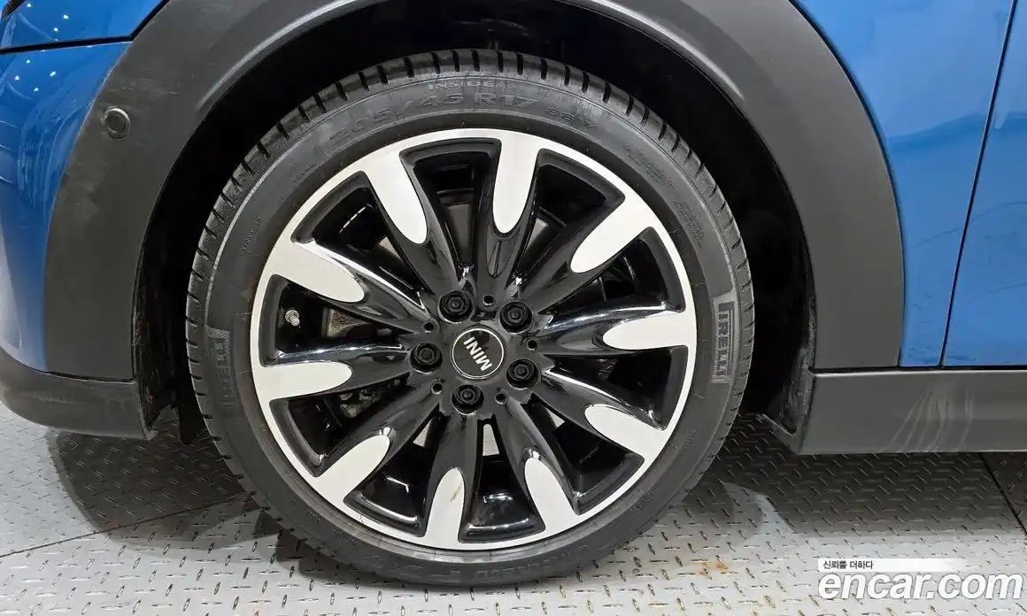 Mini Cooper 2022 2.0 Автомат в Москве № 171317, фото 3