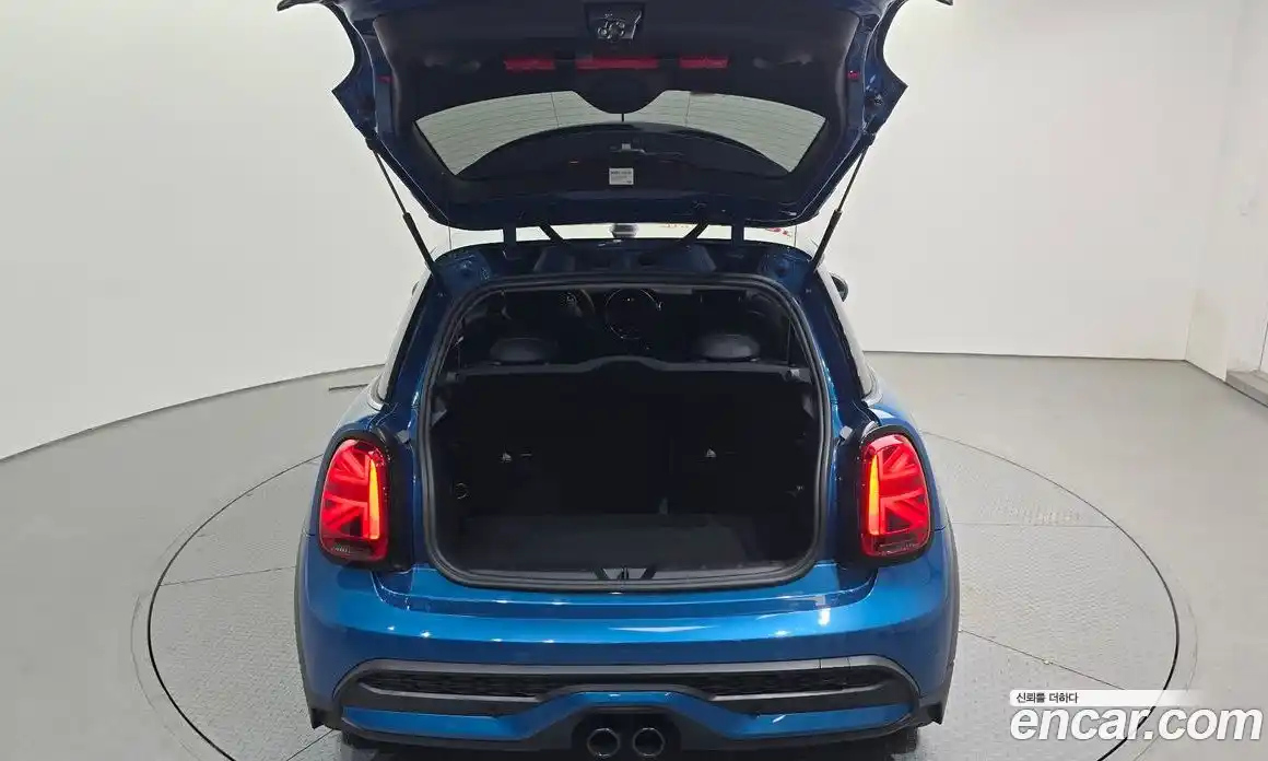 Mini Cooper 2022 2.0 Автомат в Москве № 171317, фото 6