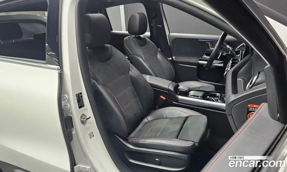 Mercedes-Benz GLA-Class 2023 2.0 Автомат в Москве № 172999, фото 9