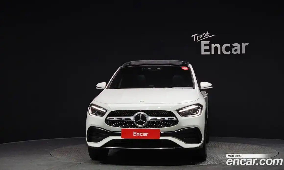 Mercedes-Benz GLA-Class 2023 2.0 Автомат в Москве № 172999, фото 10