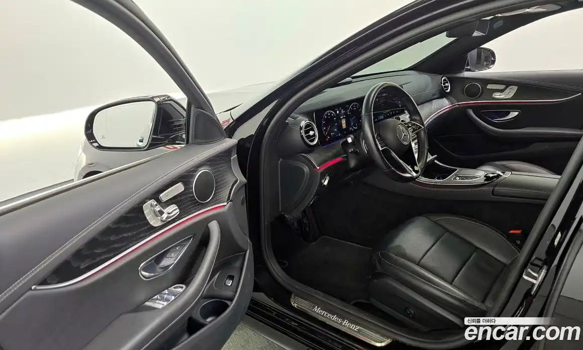 Mercedes-Benz E-Class 2023 2.0 Автомат в Москве № 179007, фото 14