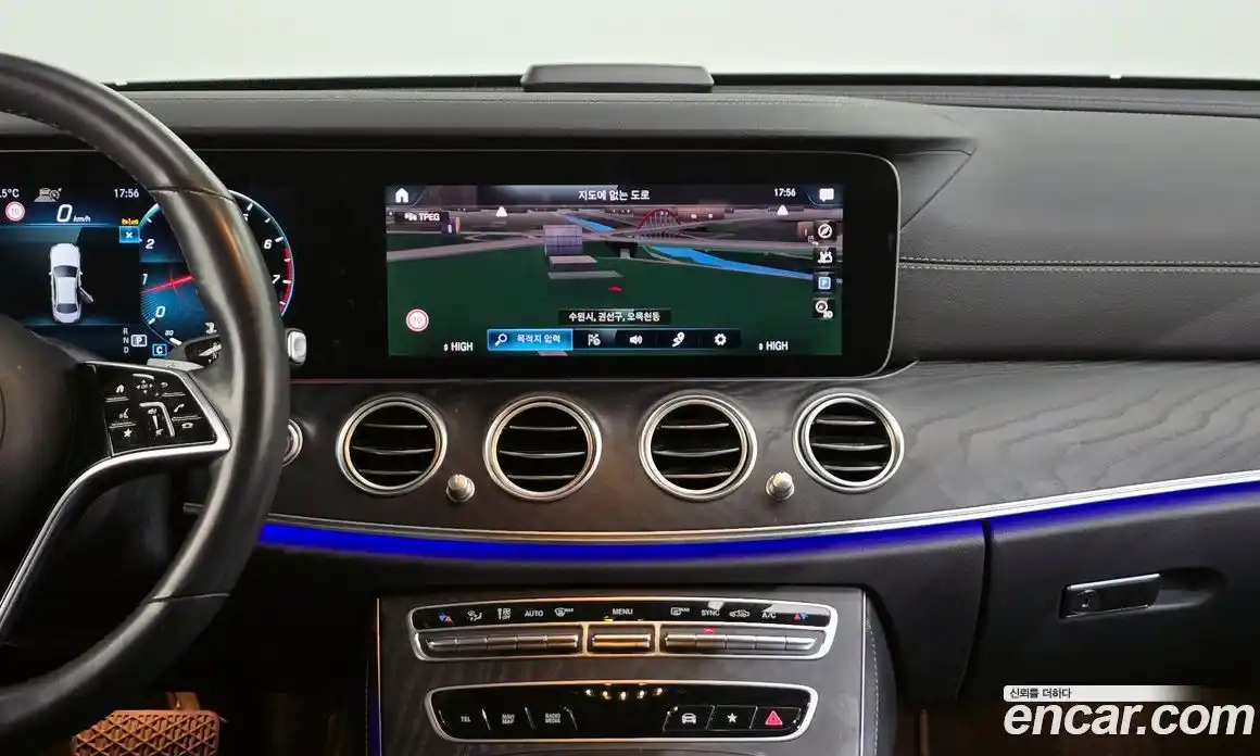 Mercedes-Benz E-Class 2023 2.0 Автомат в Москве № 179007, фото 20