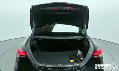 Mercedes-Benz E-Class 2023 2.0 Автомат в Москве № 179007, миниатюра 2