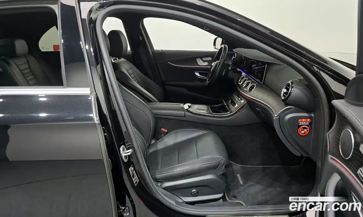 Mercedes-Benz E-Class 2023 2.0 Автомат в Москве № 179007, фото 5