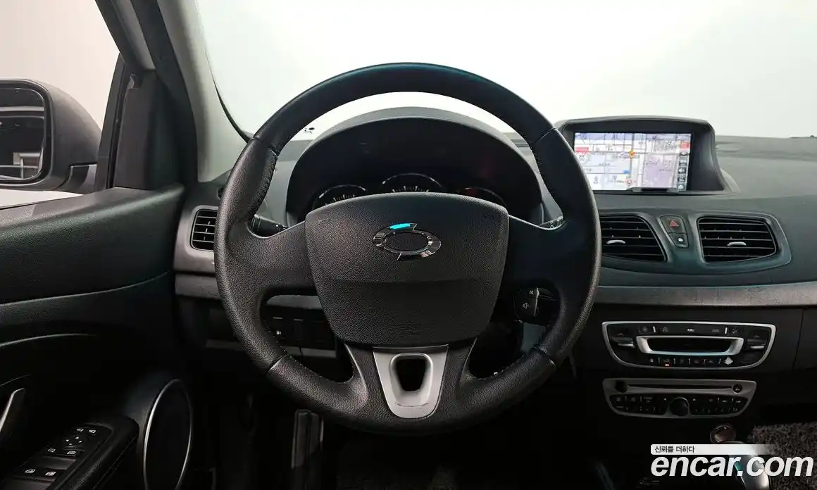 Renault SM3 2012 1.6 Автомат в Москве № 182759, фото 6