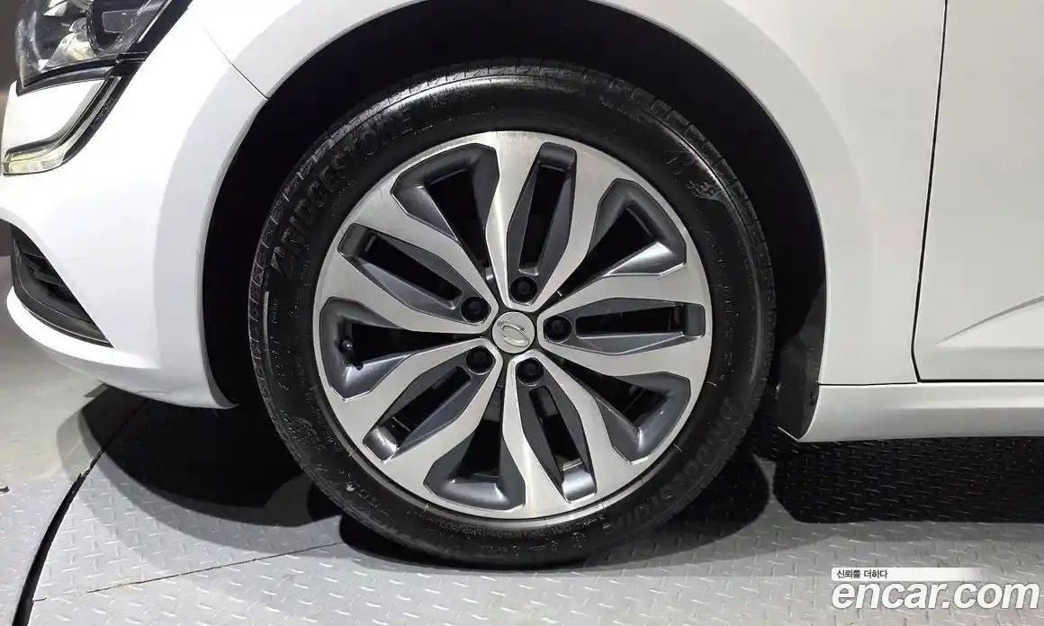 Renault SM6 2017 2.0 Автомат в Москве № 182764, фото 18