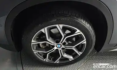 BMW X1 2022 2.0 Автомат в Москве № 188965, миниатюра 2