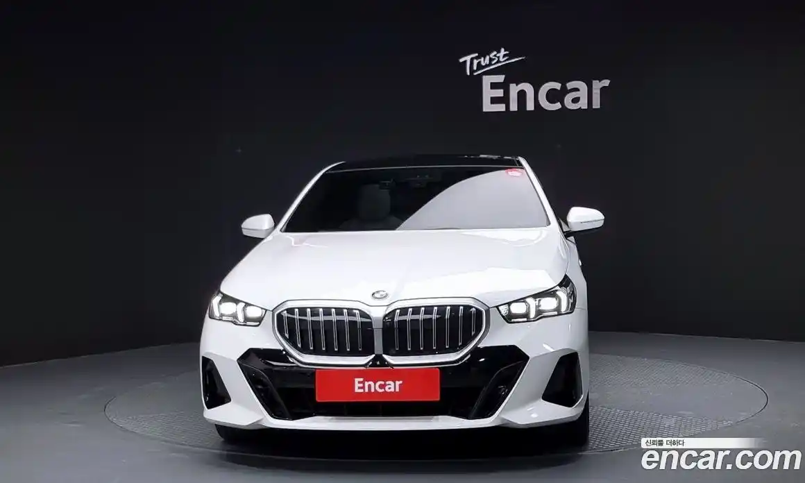 BMW 5-Series 2024 2.0 Автомат в Москве № 189144, фото 3