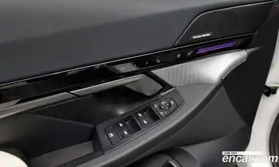 BMW 5-Series 2024 2.0 Автомат в Москве № 189144, миниатюра 9