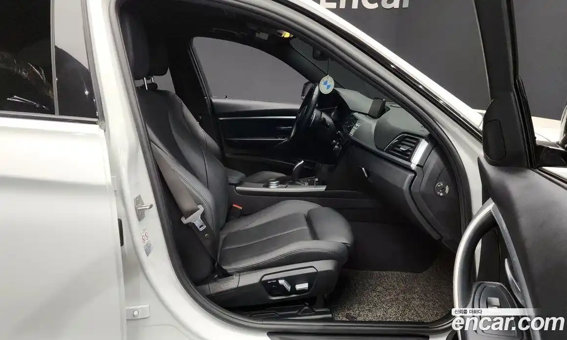 BMW 3-Series 2018 2.0 Автомат в Москве № 192994, фото 12