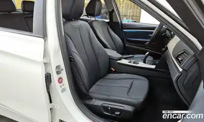 BMW 3-Series 2015 2.0 Автомат в Москве № 193101, миниатюра 4