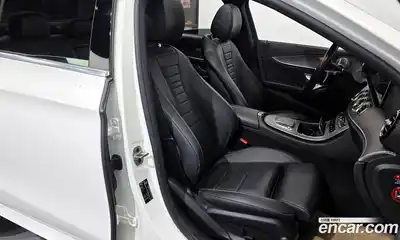 Mercedes-Benz E-Class 2021 2.0 Автомат в Москве № 193839, миниатюра 4