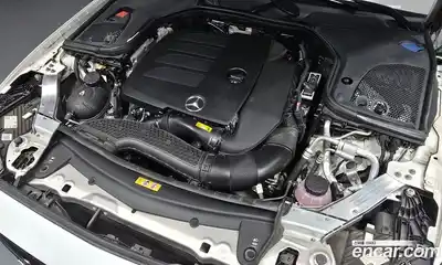 Mercedes-Benz E-Class, 2022