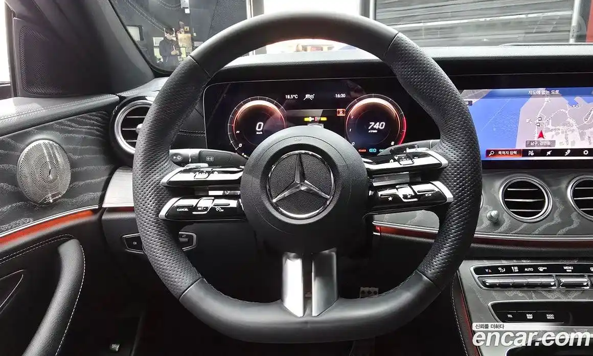 Mercedes-Benz E-Class 2022 2.0 Автомат в Москве № 194427, фото 17