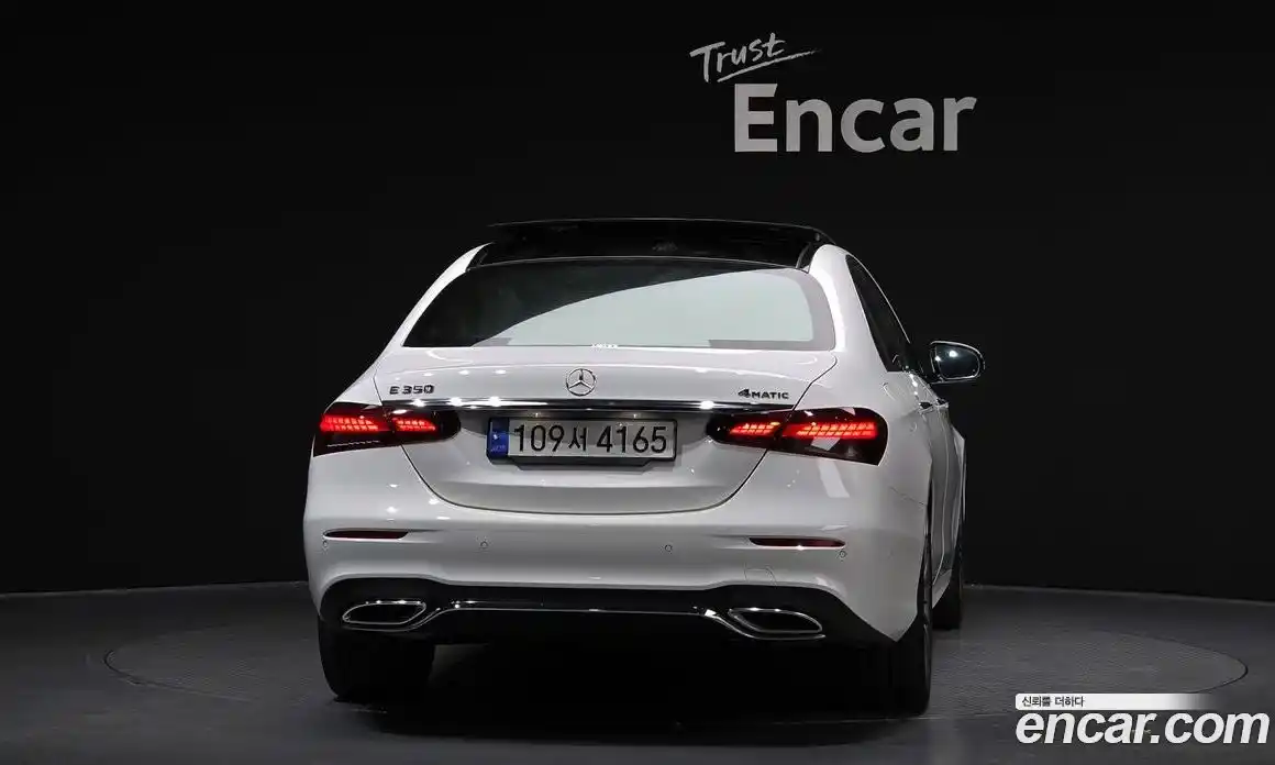 Mercedes-Benz E-Class 2022 2.0 Автомат в Москве № 194427, фото 3