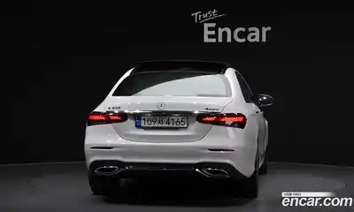 Mercedes-Benz E-Class 2022 2.0 Автомат в Москве № 194427, миниатюра 3