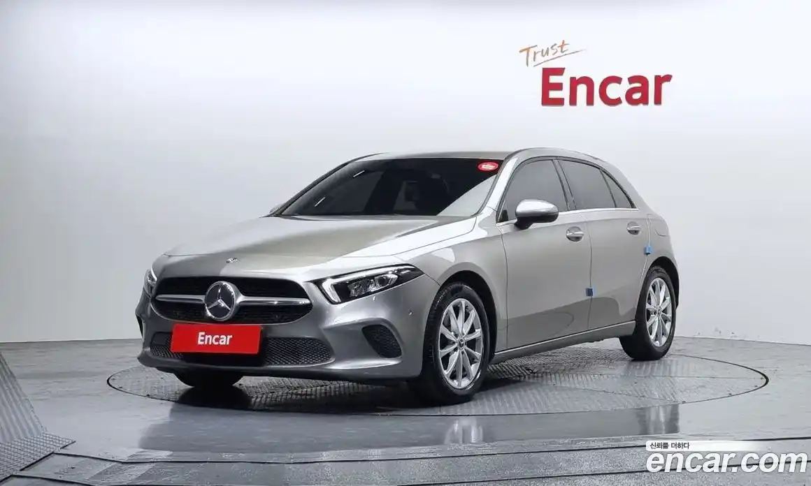 Mercedes-Benz A-Class 2019 2.0 Автомат в Москве № 194556, фото 10