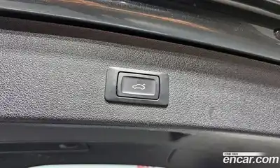 Audi SQ5 2016 3.0 Автомат в Москве № 194608, миниатюра 10