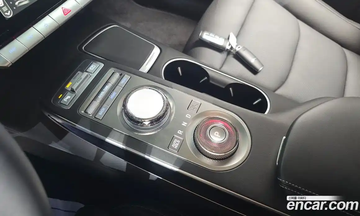 Genesis GV70 2024 2.5 Автомат в Москве № 19498, фото 16