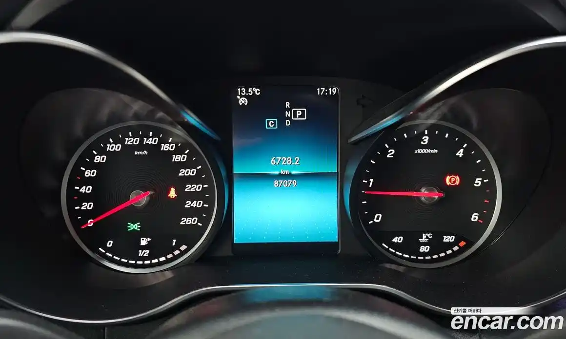 Mercedes-Benz C-Class 2019 1.9 Автомат в Москве № 195281, фото 17