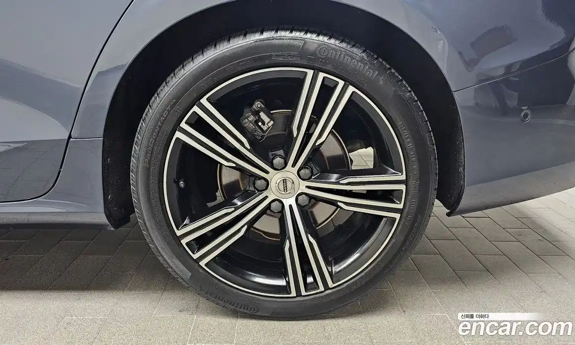 Volvo S60 2021 2.0 Автомат в Москве № 197109, фото 5