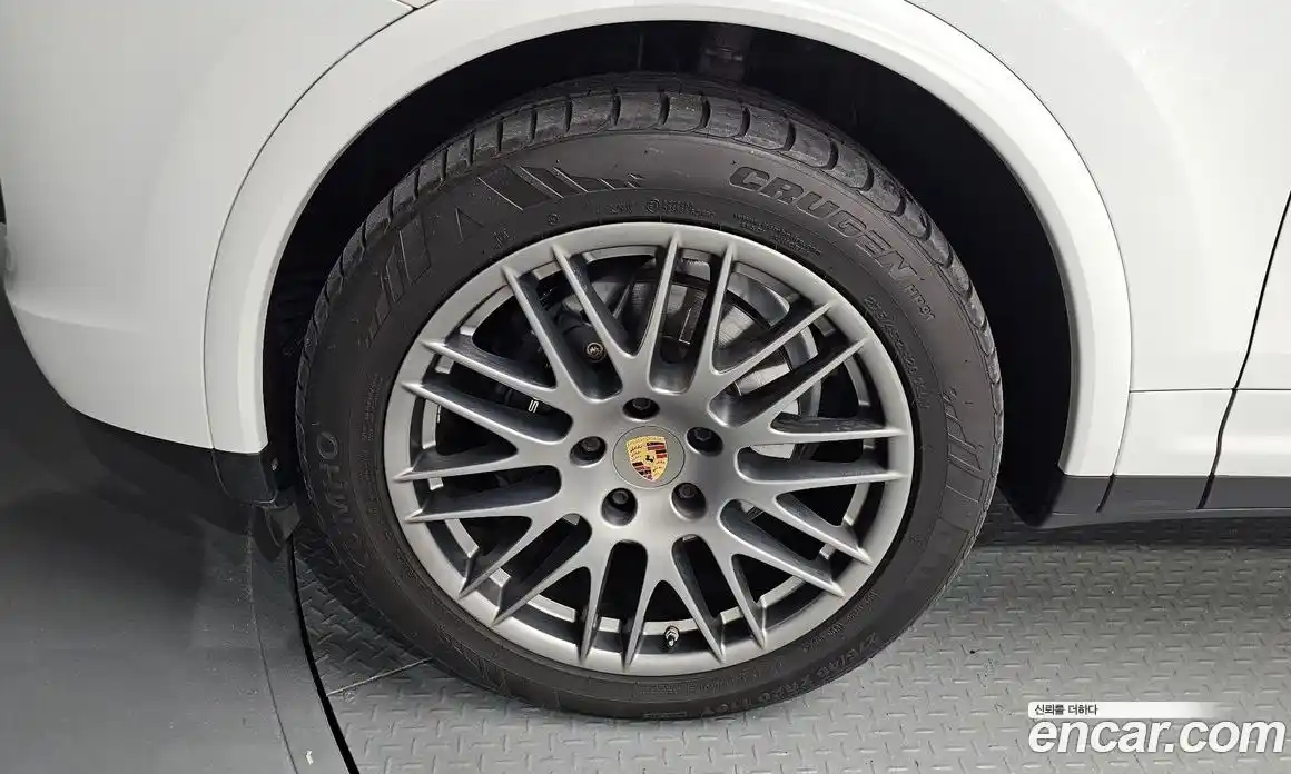 Porsche Cayenne 2017 3.0 Автомат в Москве № 197553, фото 16