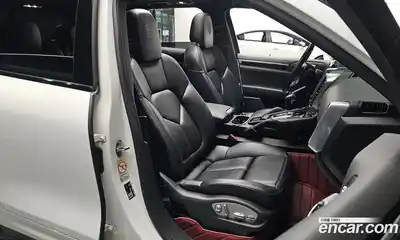 Porsche Cayenne 2017 3.0 Автомат в Москве № 197553, миниатюра 3