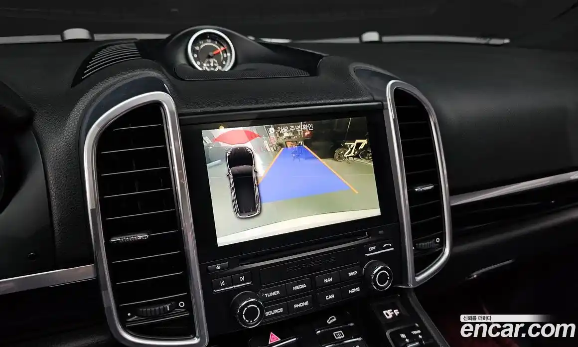 Porsche Cayenne 2017 3.0 Автомат в Москве № 197553, фото 5