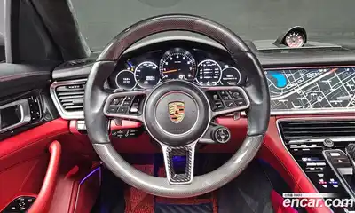 Porsche Panamera, 2018