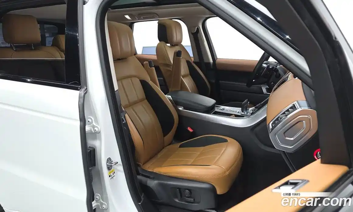 Land Rover Range-Rover Sport 2019 3.0 Автомат в Москве № 198190, фото 14