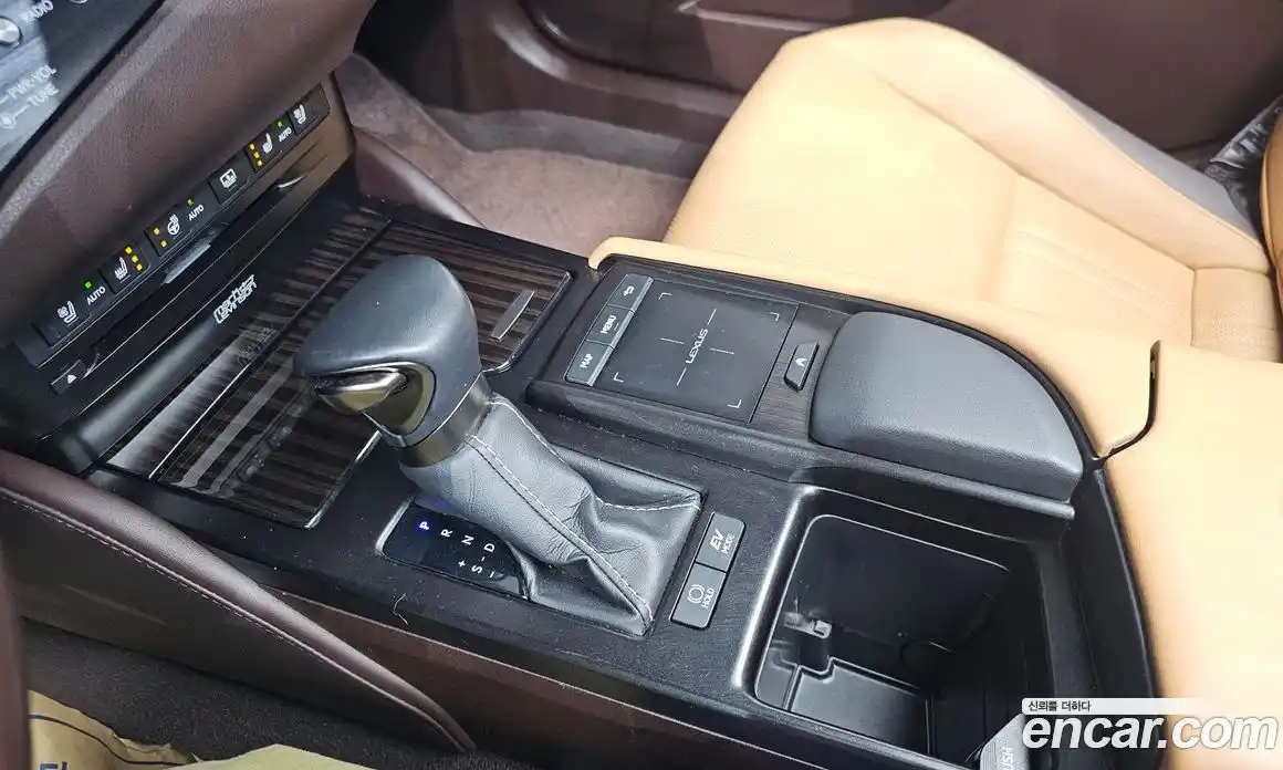 Lexus ES 2021 2.5 Автомат в Москве № 198859, фото 12