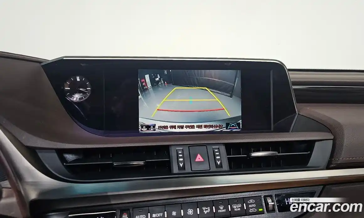 Lexus ES 2021 2.5 Автомат в Москве № 198859, фото 13