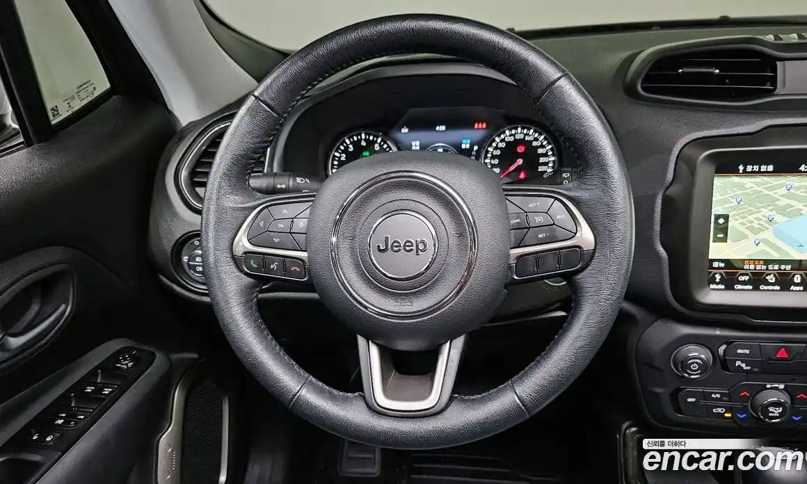 Jeep Renegade 2022 1.3 Автомат в Москве № 199480, фото 15