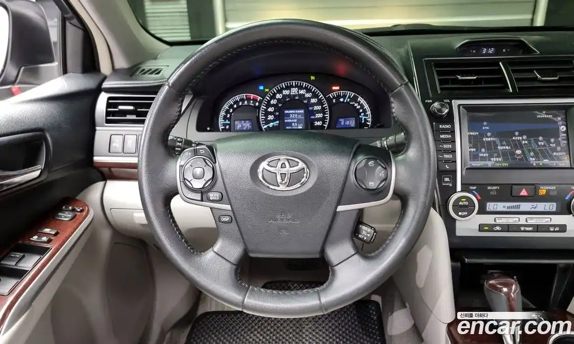 Toyota Camry 2013 3.5 Автомат в Москве № 199626, фото 15
