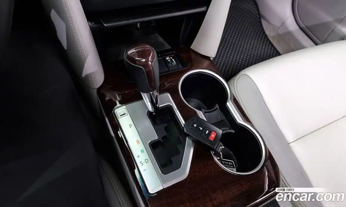 Toyota Camry 2013 3.5 Автомат в Москве № 199626, фото 5