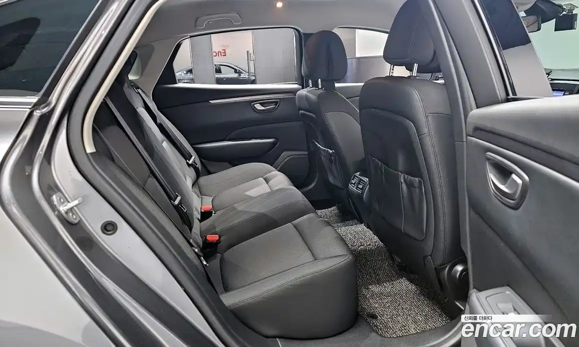 Renault SM6 2020 2.0 Автомат в Москве № 205110, фото 9