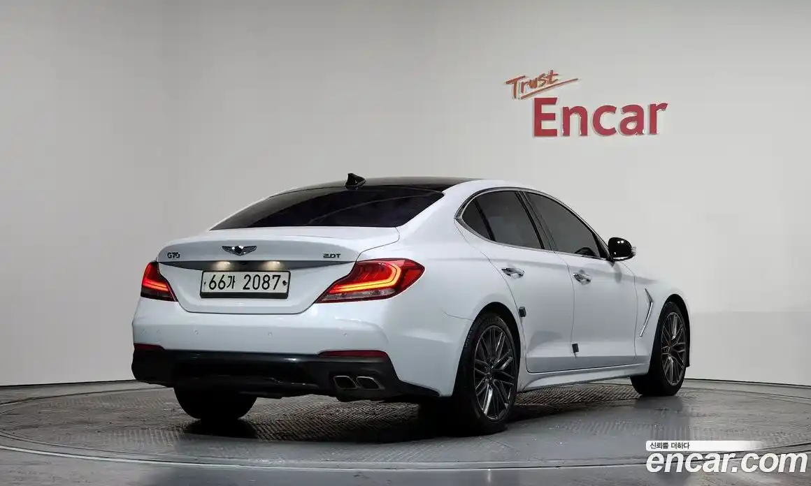 Genesis G70 2018 2.0 Автомат в Москве № 207255, фото 15