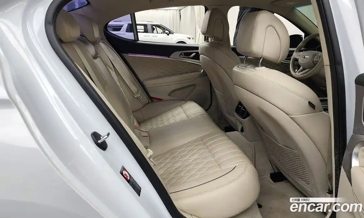 Genesis G70 2018 2.0 Автомат в Москве № 207255, фото 19