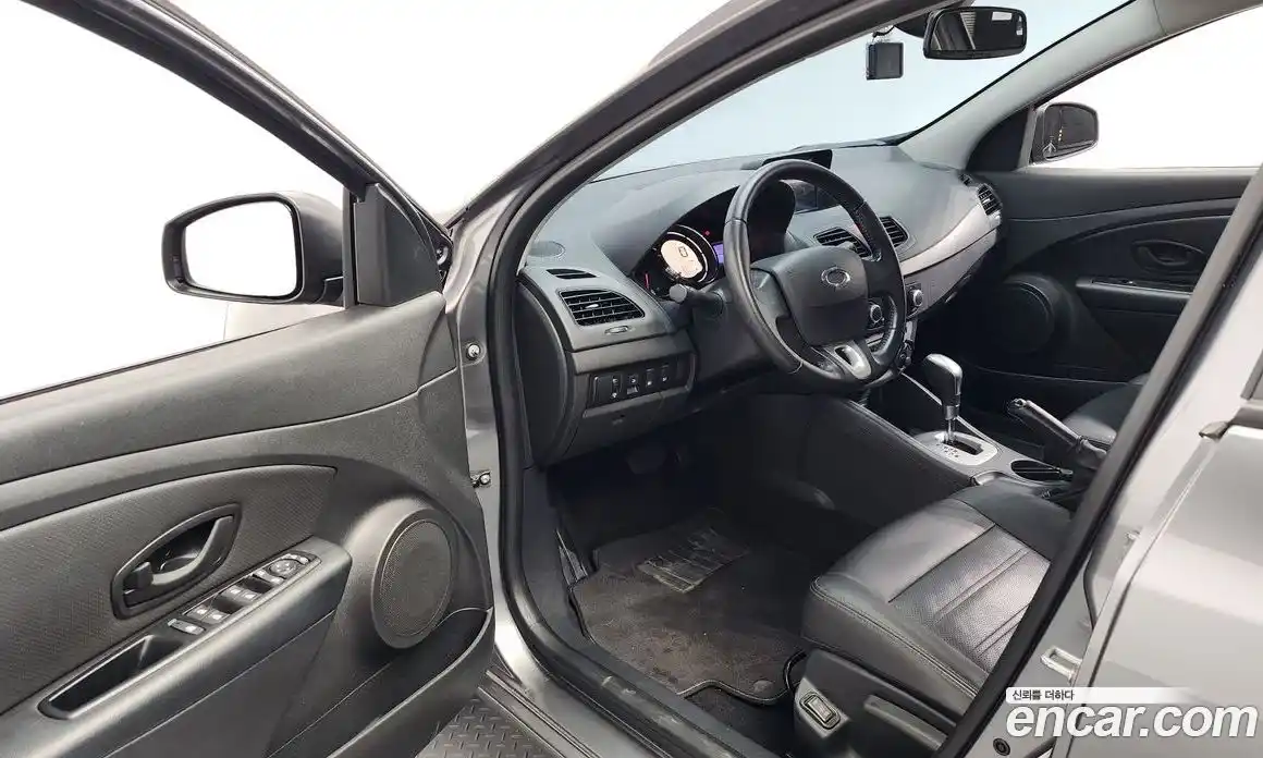 Renault SM3 2019 1.6 Автомат в Москве № 207276, фото 17