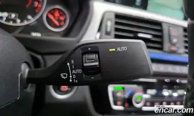 BMW 3-Series 2017 2.0 Автомат в Москве № 211483, миниатюра 11