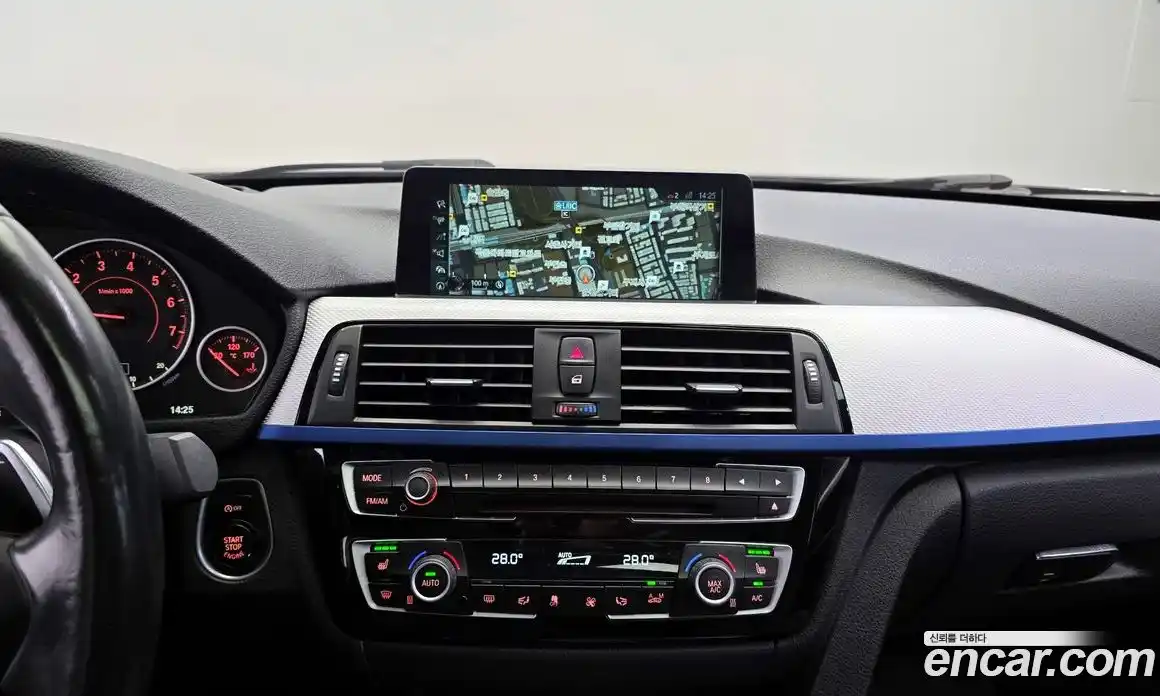 BMW 3-Series 2017 2.0 Автомат в Москве № 211483, фото 16