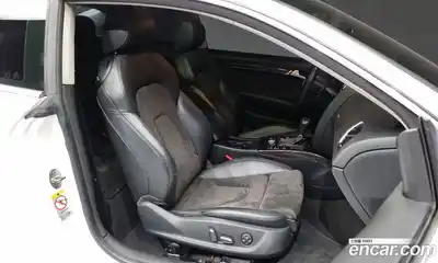 Audi A5 2009 2.0 Автомат в Москве № 211743, миниатюра 6