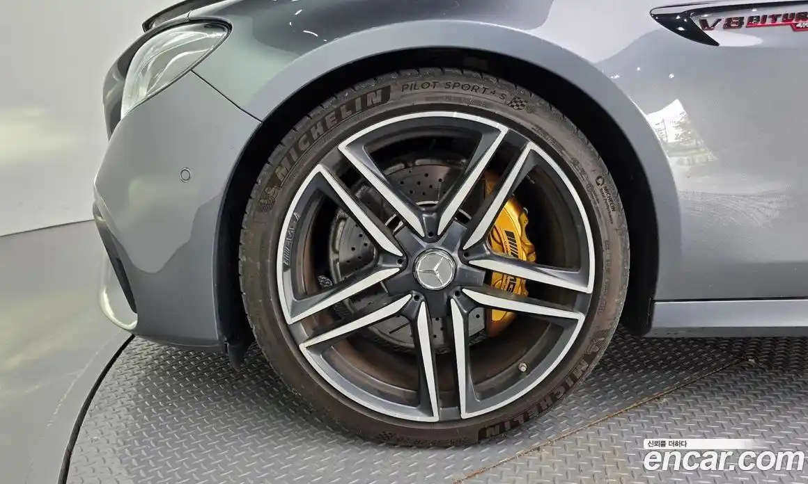 Mercedes-Benz E-Class 2019 4.0 Автомат в Москве № 212221, фото 16