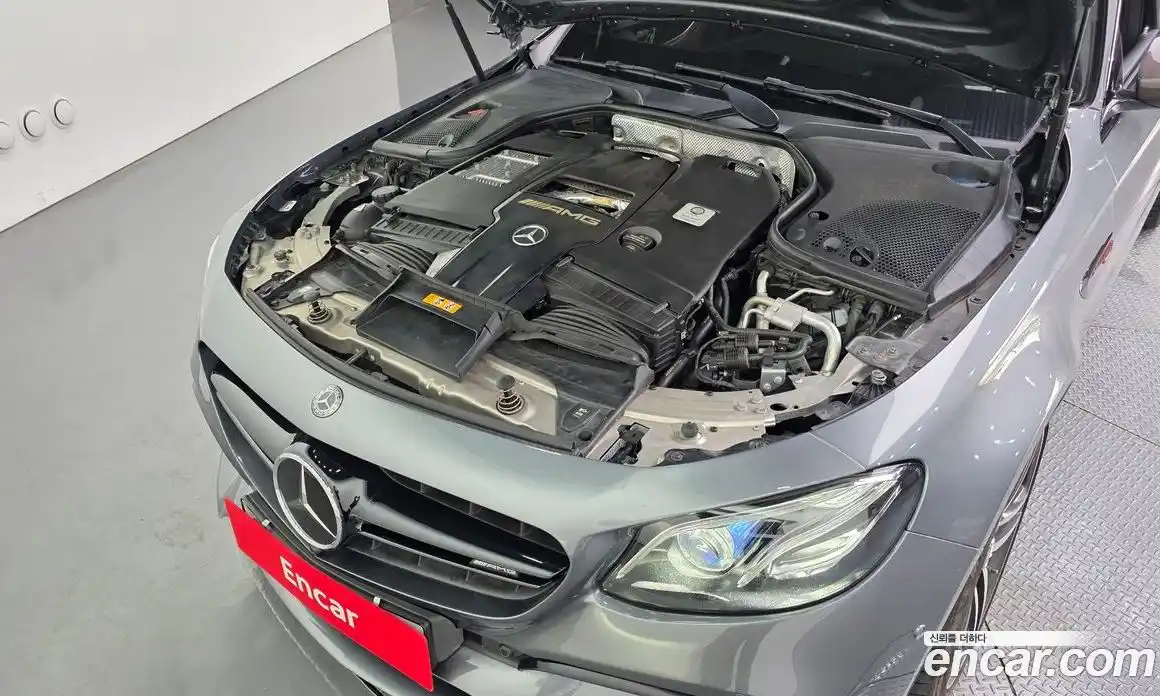 Mercedes-Benz E-Class 2019 4.0 Автомат в Москве № 212221, фото 20