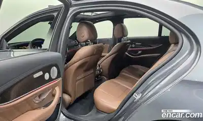 Mercedes-Benz E-Class 2019 4.0 Автомат в Москве № 212221, миниатюра 5